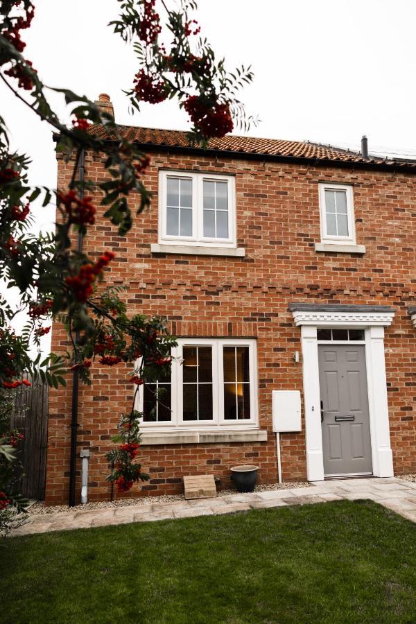 College Court Vila Bedale Exterior foto