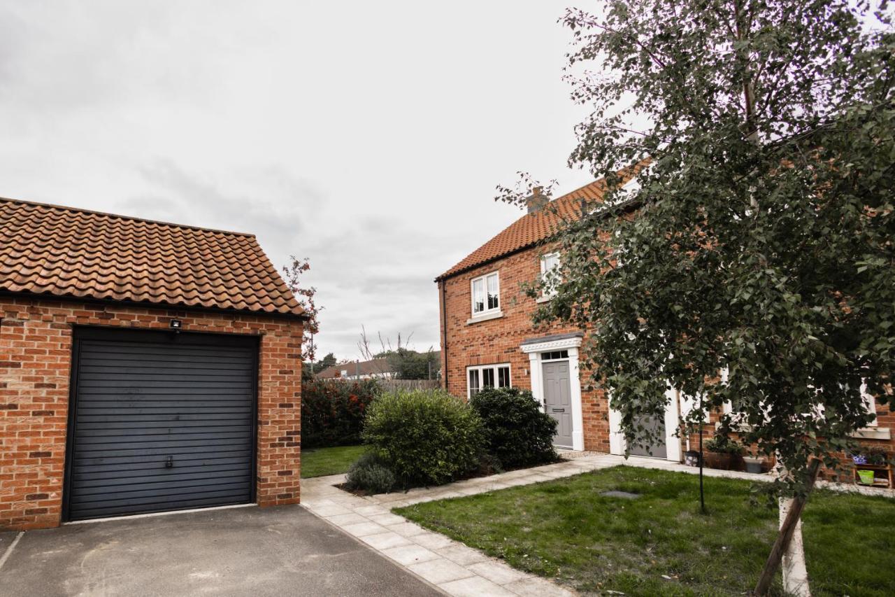 College Court Vila Bedale Exterior foto