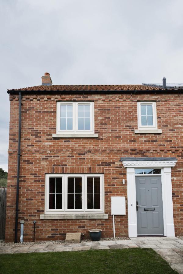 College Court Vila Bedale Exterior foto