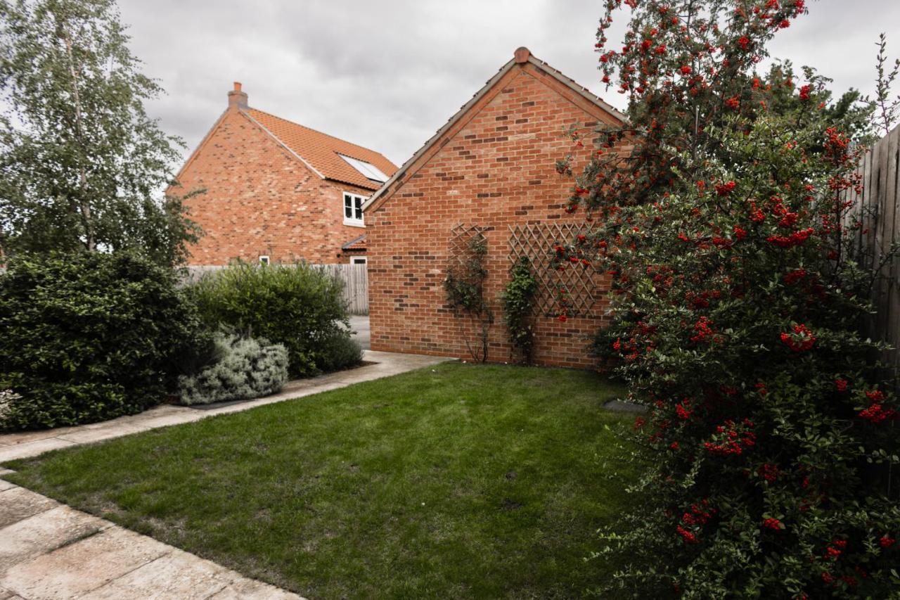 College Court Vila Bedale Exterior foto